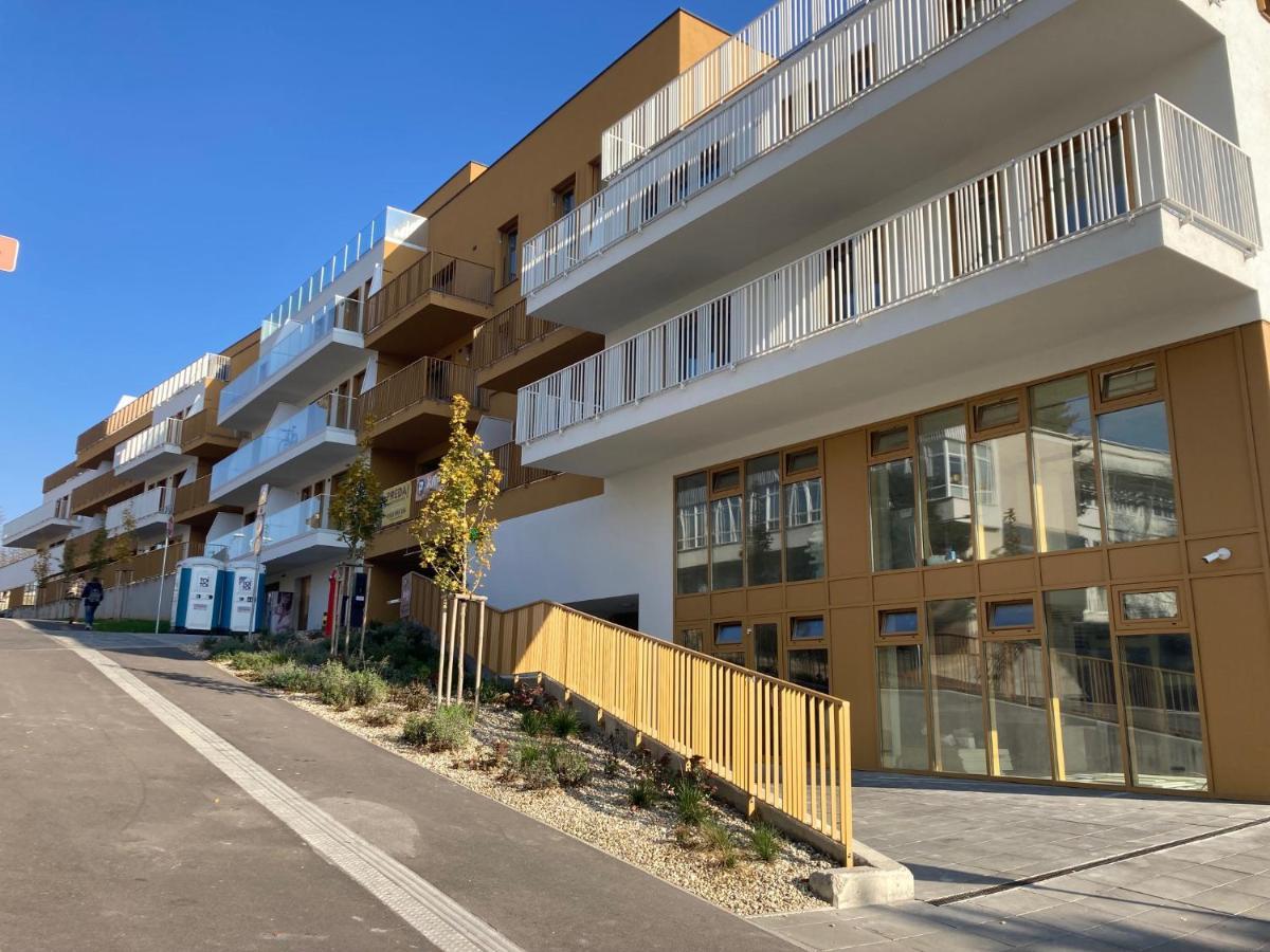 Stylovy Apartman A409 V Centre Nr, Parkovanie V Cene Nyitra Kültér fotó